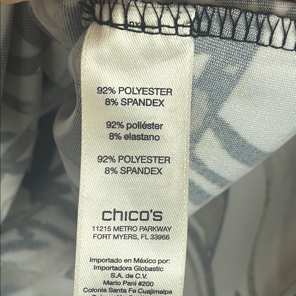 WEEKENDS BY CHICO'S 1/4 Zip White Black Gold Floral Stretch Athletic Top Size XL - Picture 7 of 9